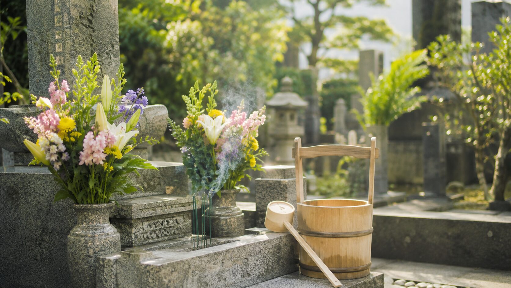 お墓参りの作法とは？持ち物・お供え・時期を寺院職員が解説